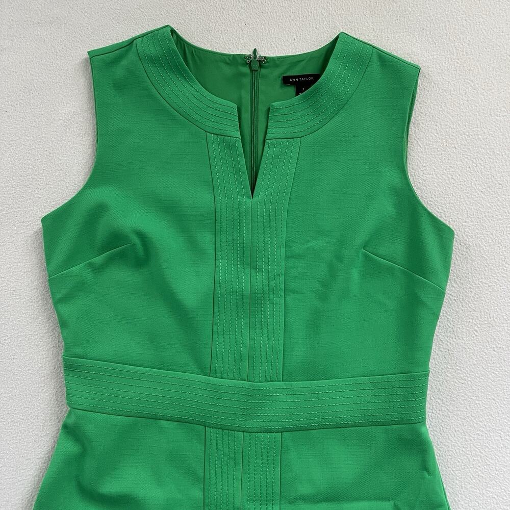 Ann Taylor Women Kelly Green Split Neck Sleeveless Lined Sheath Career Dress 2 - Picture 3 of 7
